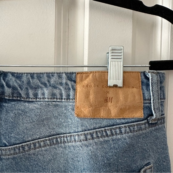 Brock Collection x H&M Medium Wash High Rise Cropped Jean - Size 10 - Picture 4 of 6